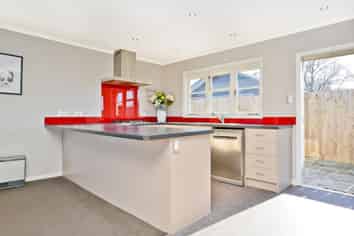 75 Enderley Avenue, Enderley