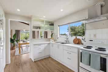84 Resolution Road , Welcome Bay