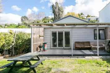 61 Milton Road, Bluff Hill