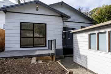 61 Milton Road, Bluff Hill