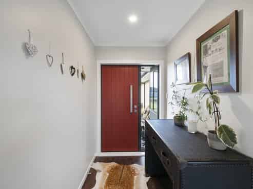 34 George Street, Bulls