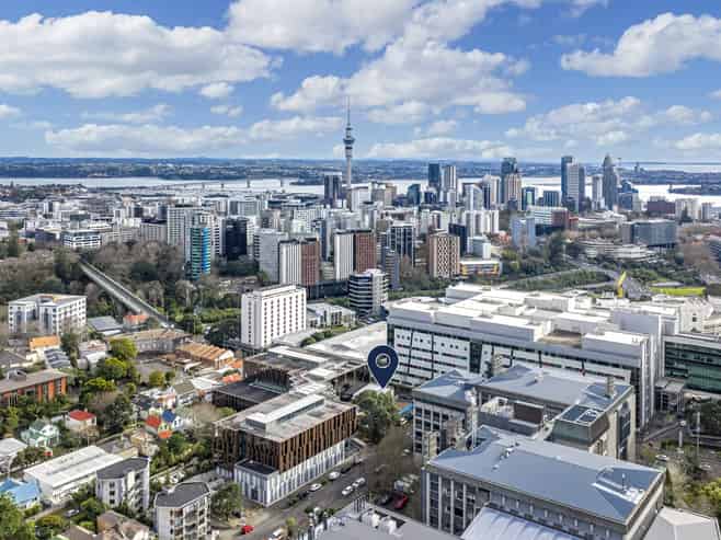 Prime development site opposite Auckland Hospital
