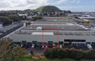 Well-located Mt Wellington industrial - 378sqm