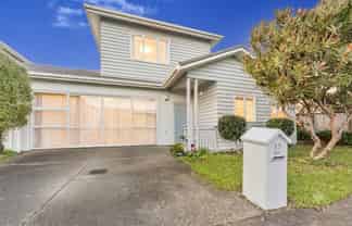 17 Albizia Avenue, Henderson