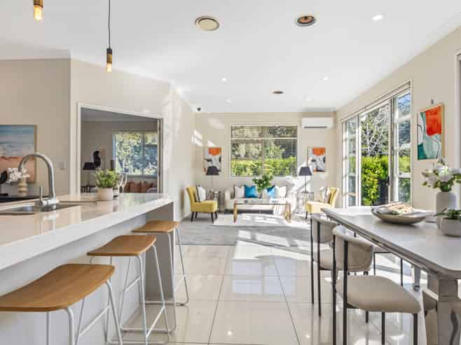 2 Muirlea Drive, Flat Bush
