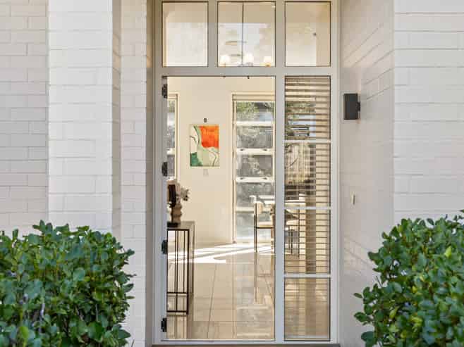 2 Muirlea Drive, Flat Bush