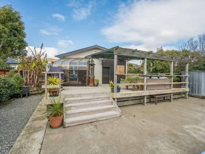 34 and 34a Crescent Street, Richmond