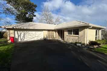 74 Station Road, Kumeu