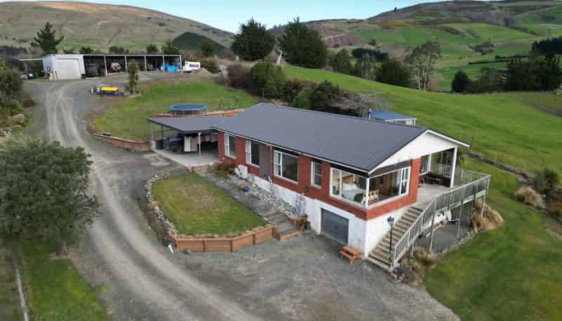 13 Merrie Creek Road, Clinton