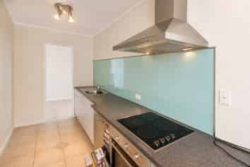 2/2 Fairview Road, Mount Eden