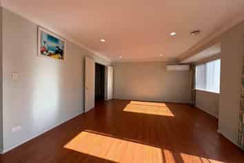 23B Penruddocke Road, Half Moon Bay