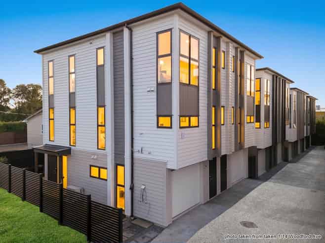 6/16 Woodford Avenue, Henderson