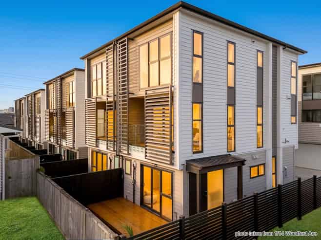 6/16 Woodford Avenue, Henderson