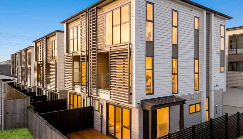6/16 Woodford Avenue, Henderson