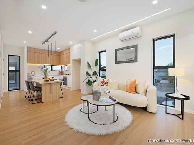8/16 Woodford Avenue, Henderson