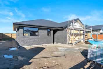 27 Falcons View Drive, Rolleston