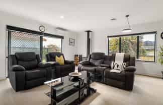 4 Pemberton Way, Greerton