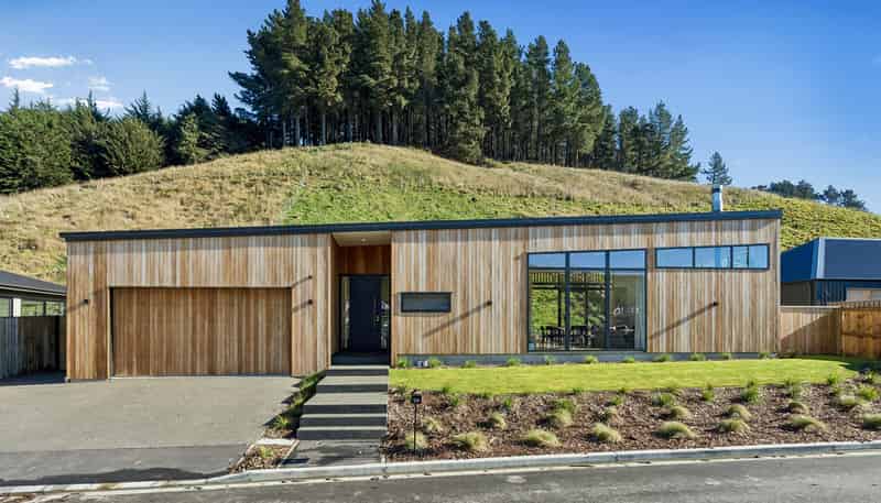 34 Emeline Chapman Drive, Cracroft