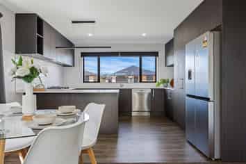 27 Crossley Avenue, Woodend