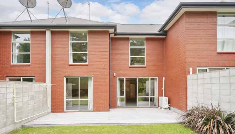 15 Athol Terrace, Upper Riccarton