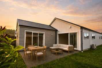 16 Koru Loop, Paraparaumu