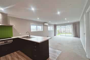 16 Koru Loop, Paraparaumu