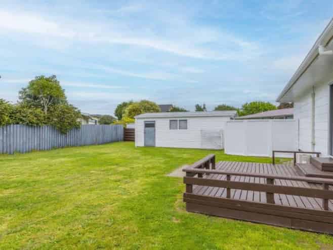 37 Parakai Street, Paraparaumu