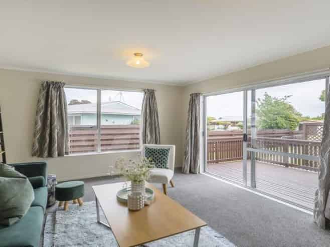 37 Parakai Street, Paraparaumu