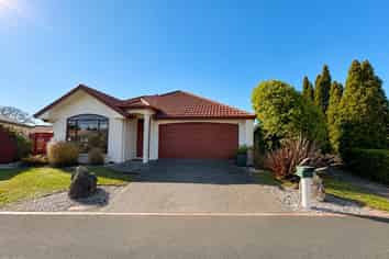 17 Magnolia Place, Richmond