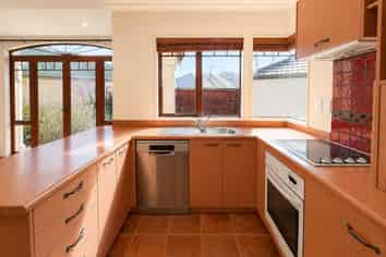 17 Magnolia Place, Richmond