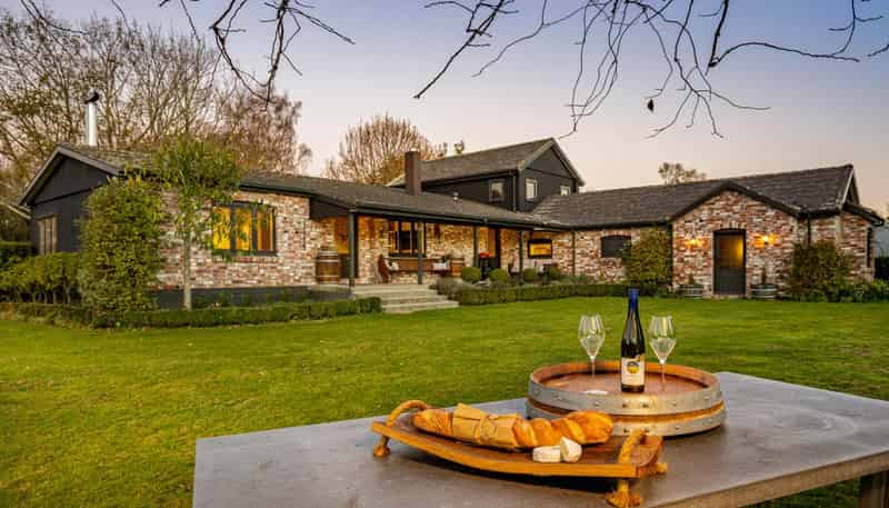 44 Golden Hills Road, Richmond