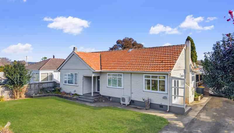 196 King Street, Coastlands