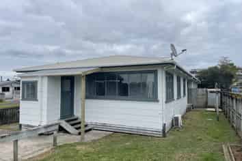 61a Strange Street, Waitara