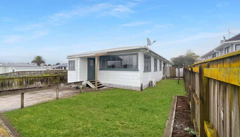 61a Strange Street, Waitara