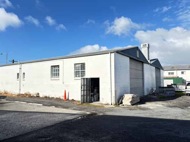 Small Mount Industrial Warehouse