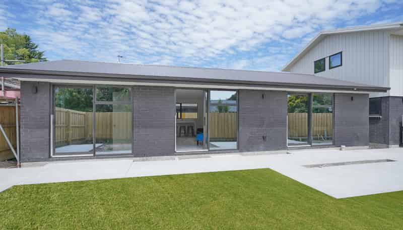 6 Academy Courts, Ilam