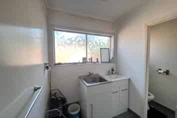 2/6 Abraham Place, Saint Johns