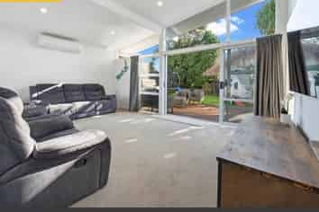 7 Redwood Drive, Massey