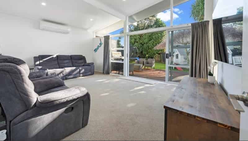 7 Redwood Drive, Massey