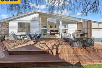 7 Redwood Drive, Massey