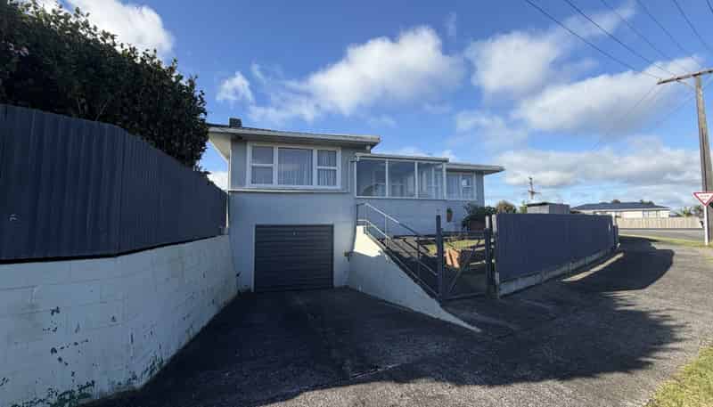 2 Ranfurly Street, Waitara