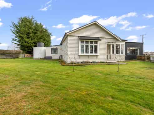 1561 Waimea Highway, Mandeville