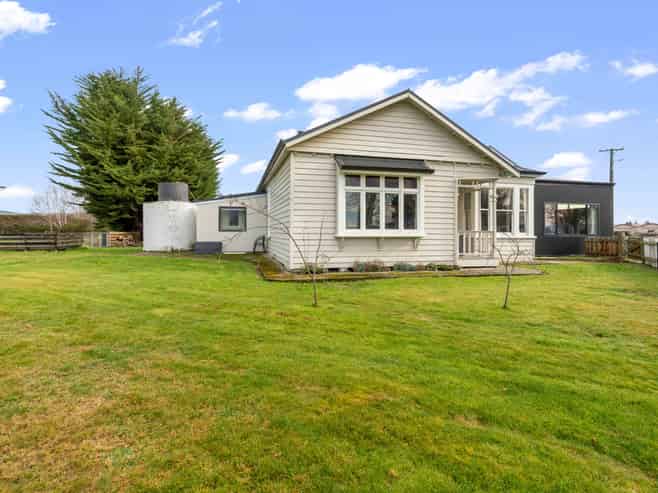 1561 Waimea Highway, Mandeville