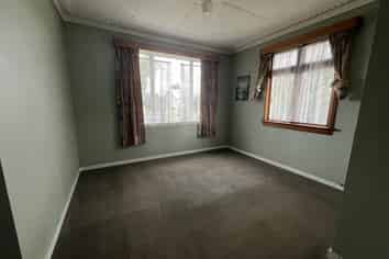 14 Coronation Street, Strathern