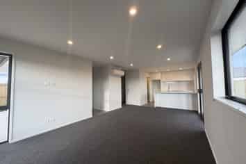 43 Falcons View Road, Rolleston