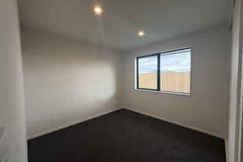 43 Falcons View Road, Rolleston