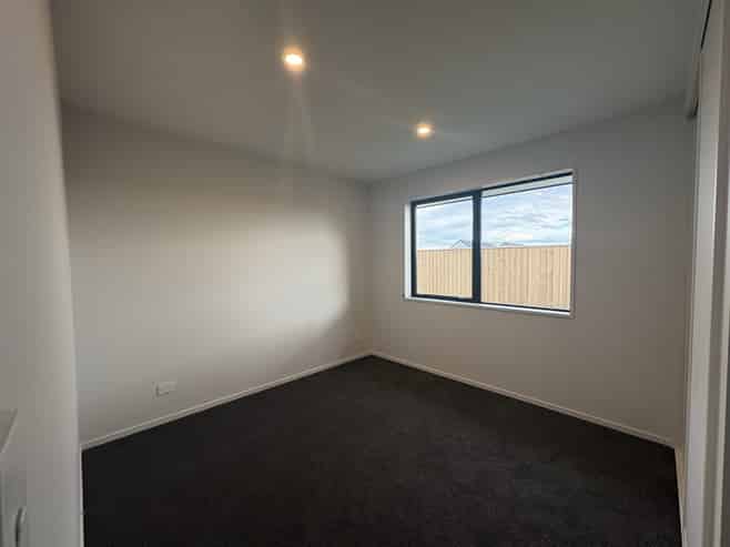 43 Falcons View Road, Rolleston