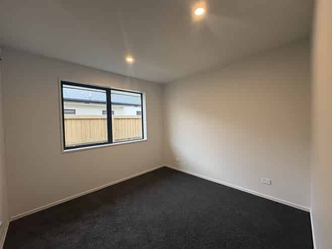 43 Falcons View Road, Rolleston