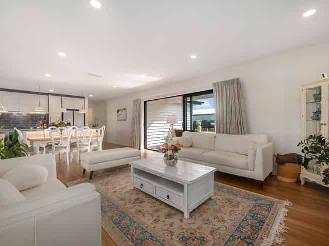 1 Siren Street, Milldale