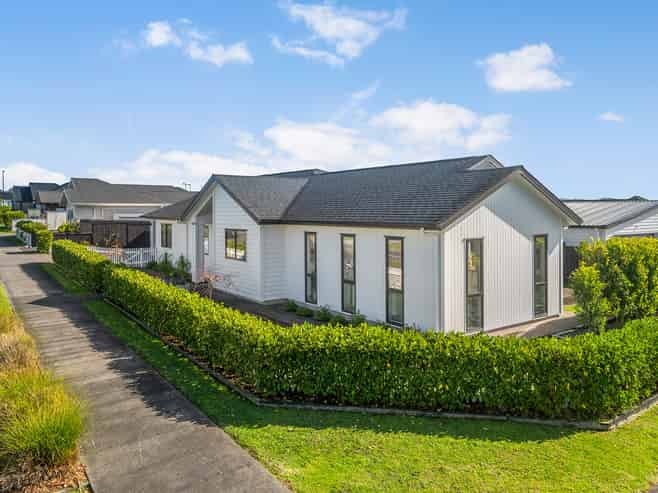 1 Siren Street, Milldale